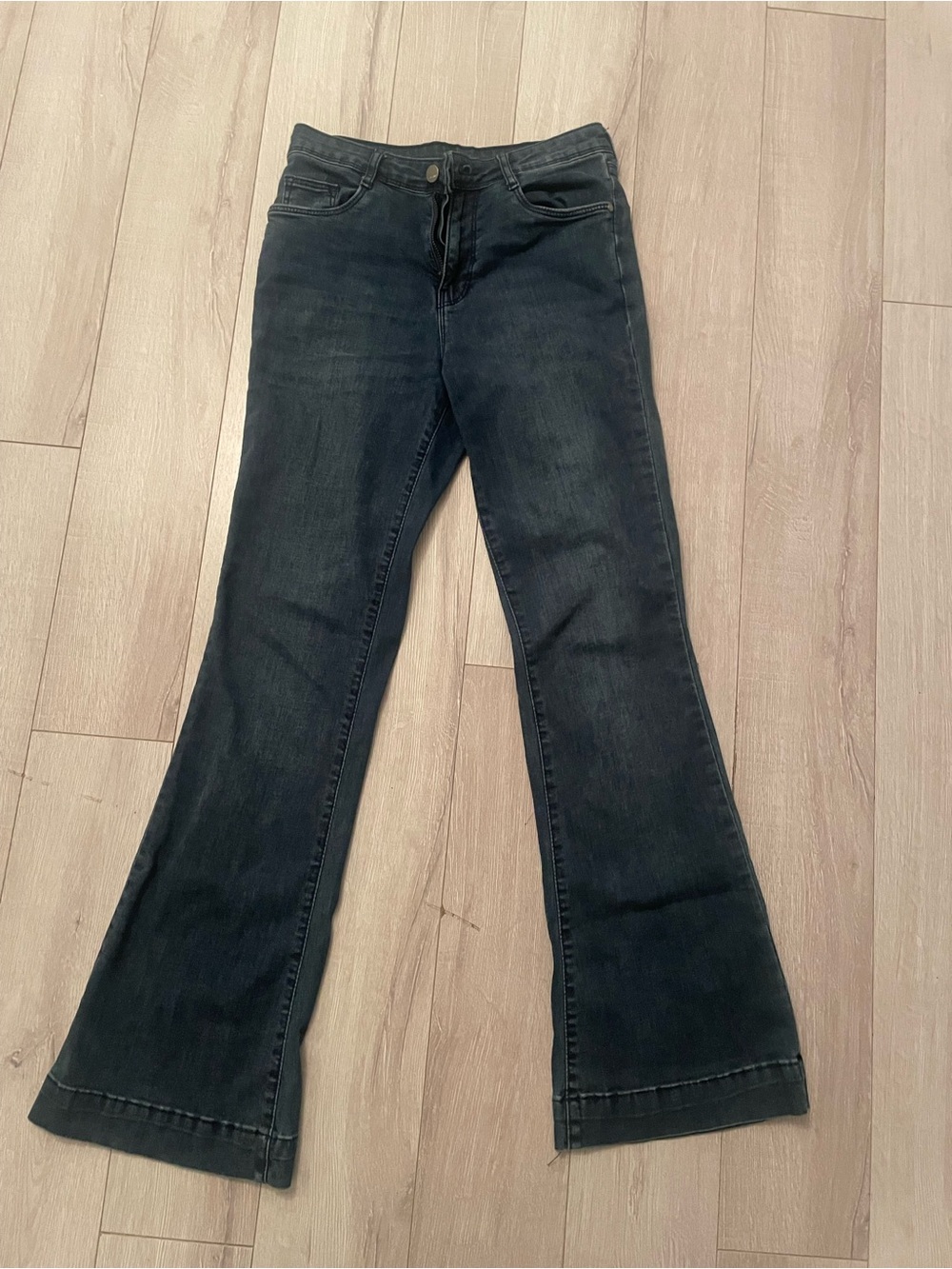 Women's Dark Wash Flared Jeans - Dark Blue